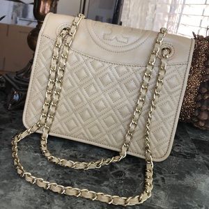 Tory Burch bag. TAN Color.